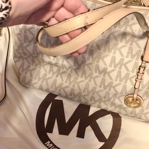 Michael Kors Tote - Picture 2 of 2